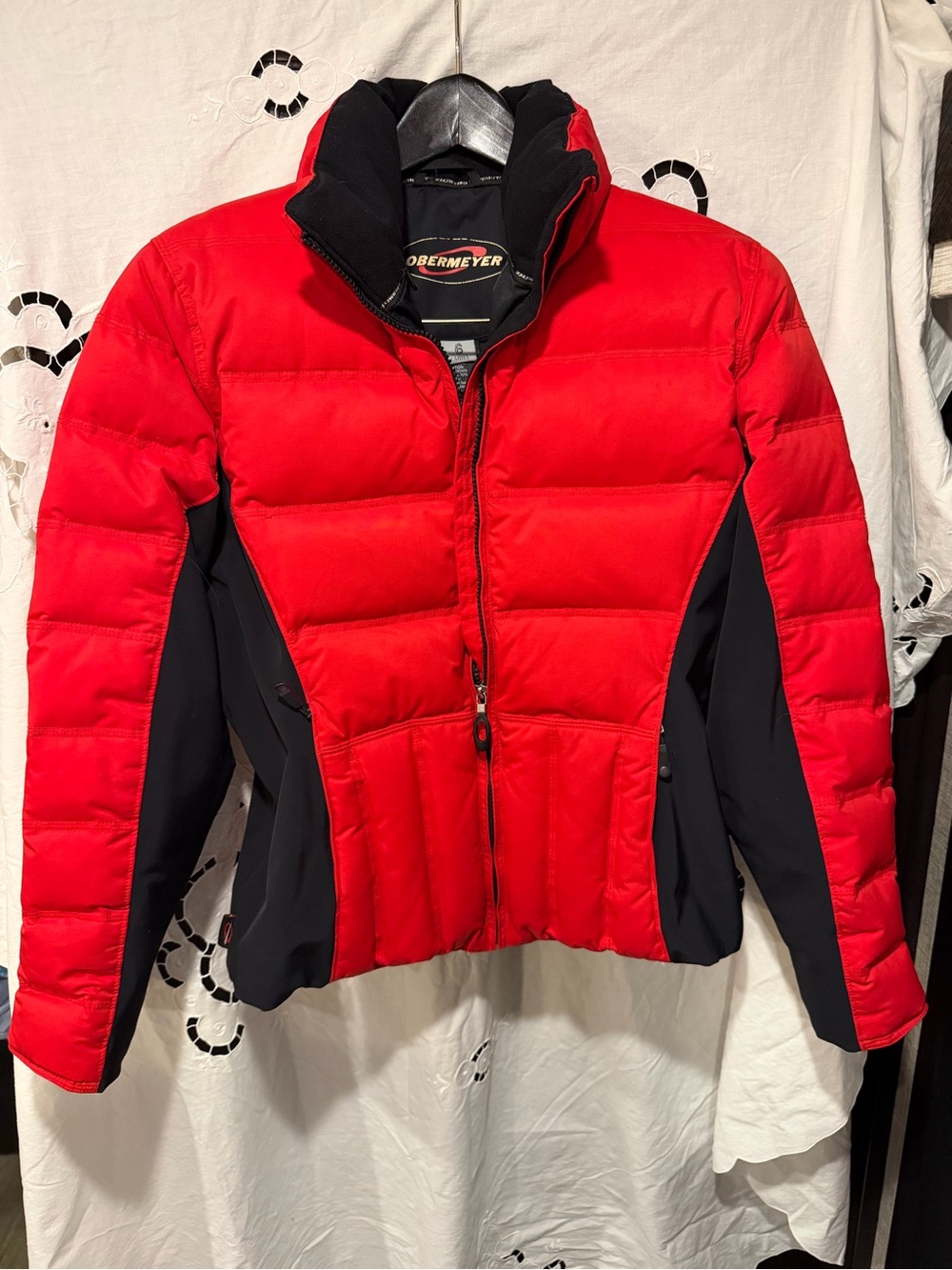 Obermeyer Circuit Down Ski Jacket Women’s 6 Red Black Puffer Ski Gorpcore Retro!